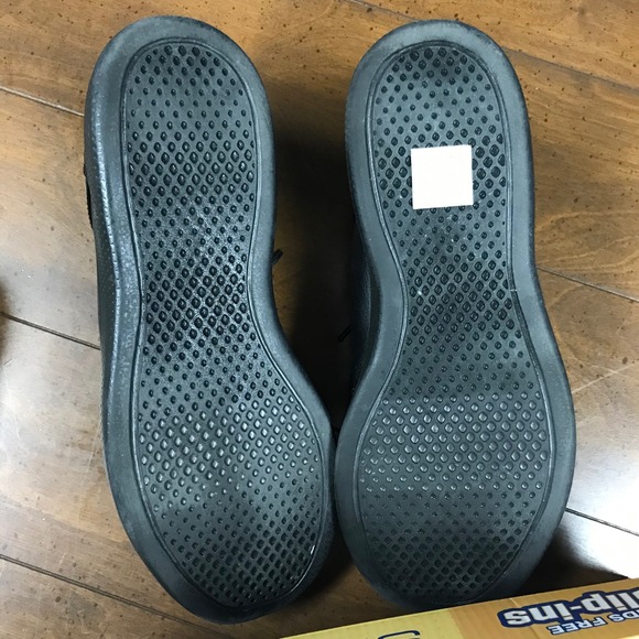 Skechers BOBS Hands Free Slip Ins Womens Black FaLeather Comfort Sneakers Sz 9 - Picture 4 of 9